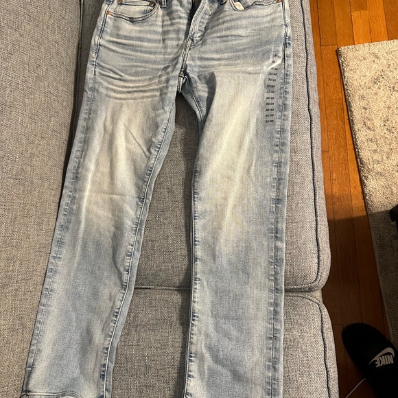 American Eagle AirFlex+ Slim Straight Jeans (light blue) - 32x30 - Picture 7 of 9